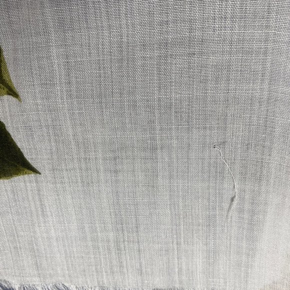 Vintage Chanel Cashmere Silk Camellia Raw Edge Shawl - Picture 7 of 10